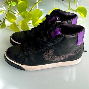 Nike 6.0 Blazer Mid in black and violet leather and satin